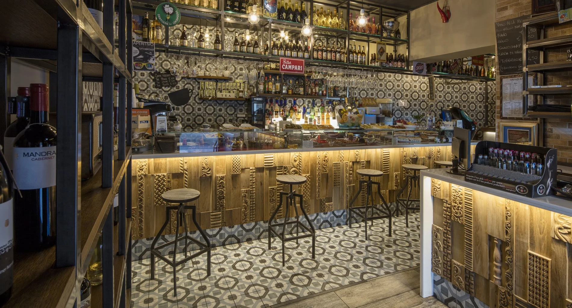 Arredamento Daddy’s Bar
