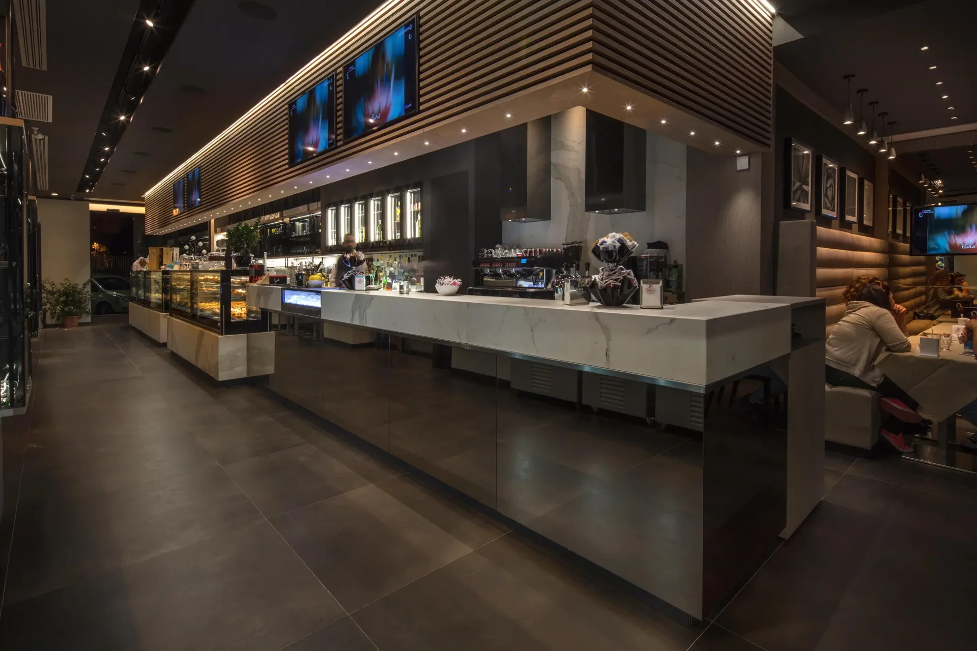 Arredo Bar Dago 24
