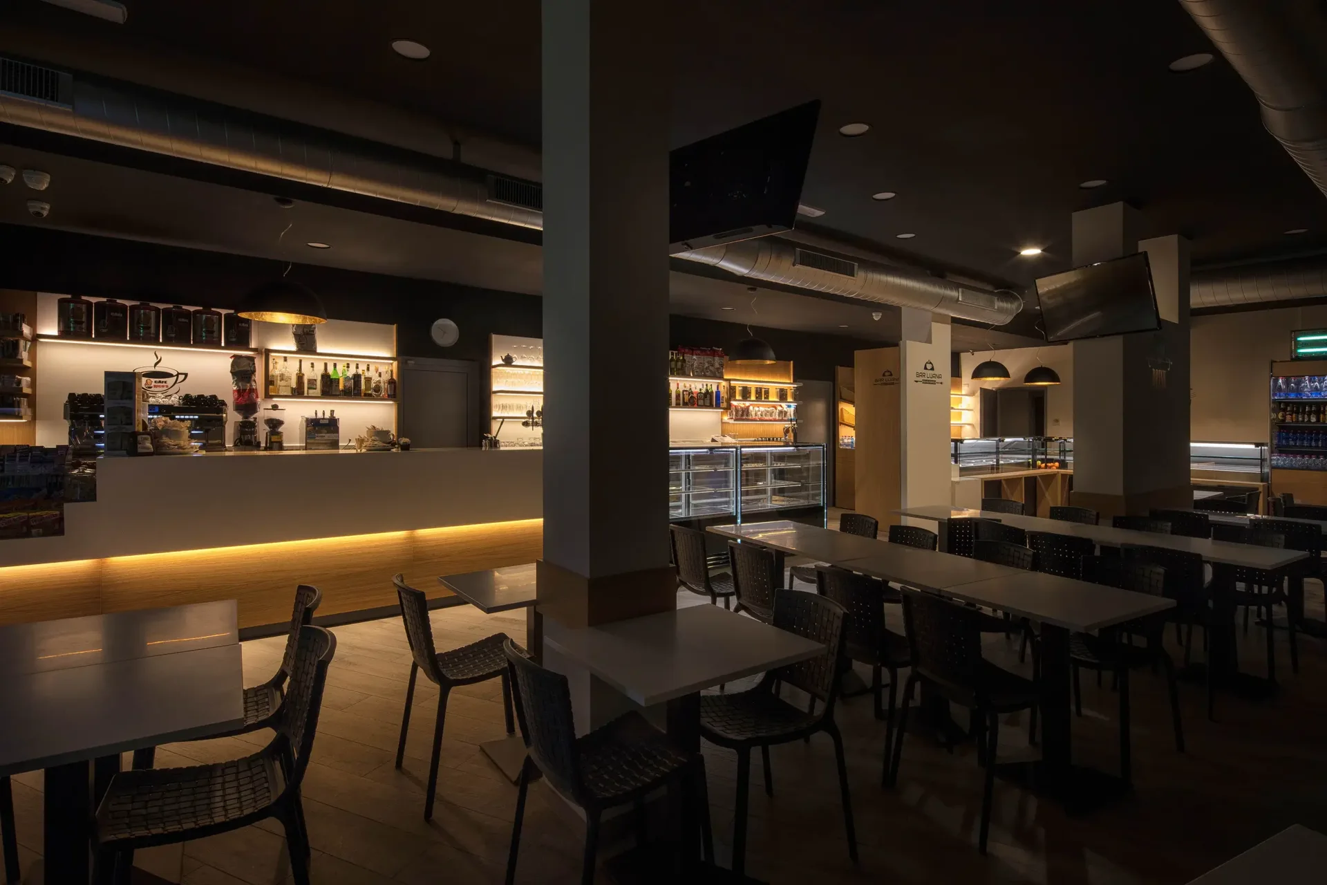 Arredo Bar Luana
